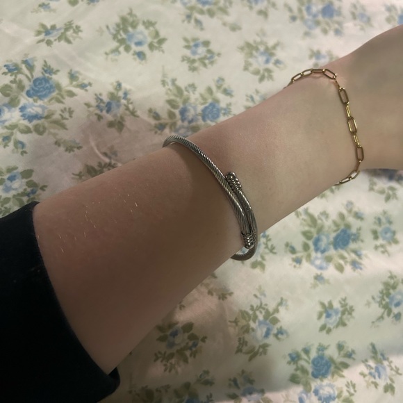 SILVER HEART ‘A’ INITIAL CUFF BRACELET - Picture 7 of 7